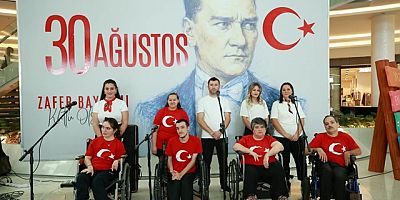Özel Öğrencilerden 30 Ağustos Zafer Bayramı Konseri