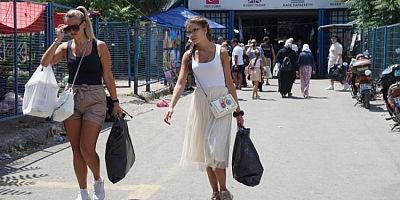Pazarlara Bulgar turist akını