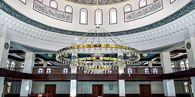 Ramazan ayının ilk cuma namazı saat kaçta kılınacak?