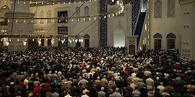 Ramazan'da Teravih Namazı Kaç Rekattır ve Nasıl Kılınır? Detaylı Rehber