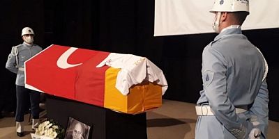 Rasim Öztekin son yolculuğuna uğurlandı
