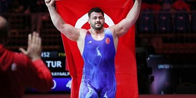 Rıza Kayaalp'ten tarihi başarı! 5. kez dünya şampiyonu oldu