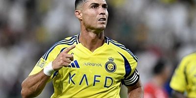 Ronaldo bir ilke koşuyor!