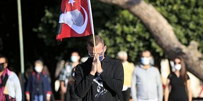 Saat 9'u 5 geçe hayat 1 dakika durdu