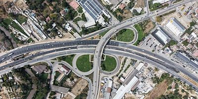 Şahin Biba sözünü tuttu: Geçit Köprüsü trafiğe açıldı