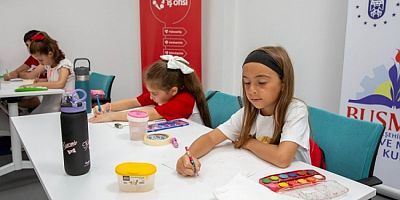 Sanat atölyeleri çocukların hayatlarına renk kattı