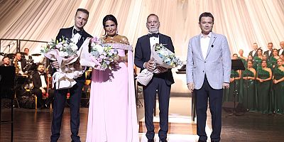 “Sanat Güneşi” Zeki Müren, Osmangazi’de anıldı