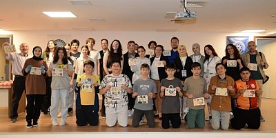 Senin de Üniversiten