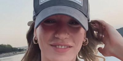 Serenay Sarıkaya 'at göbekleri' diye paylaştı