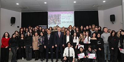 Şiddetsiz yaşama dijital sergiyle dikkat çektiler