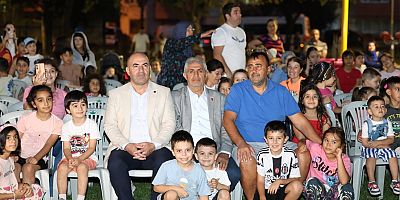 Soğukkuyu Parkı’nda çocukların sinema keyfi