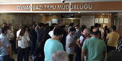 Tapu Müdürlüğü'nde sosyal mesafe hak getire! (Özel Haber)