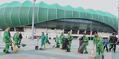 Stadyumun temizliğine Osmangazi desteği