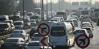 Sürücülere nefes aldıracak haber! Yarından itibaren geçerli...