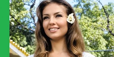 Thalia'dan yıllara meydan okuyan görünüm! Rosalinda'nın yıldızı 50 yaşında da göz kamaştırıyor