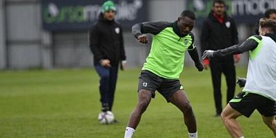 Thievy Bifouma Komşu'ya gitti