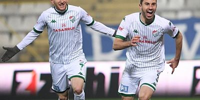 Timsah rövanşı aldı!