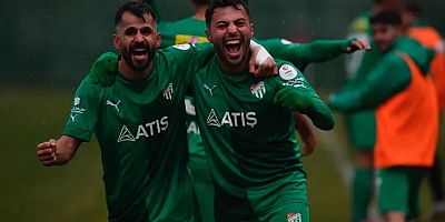 Timsah zirvenin hakimi!