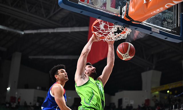 TOFAŞ - Anadolu Efes: 94-107