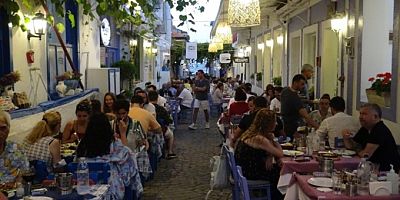 Turizm cennetinde adım atacak yer kalmadı!