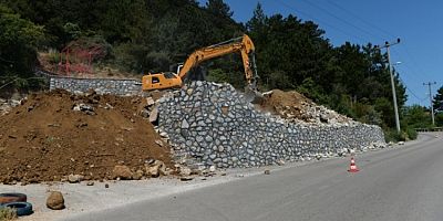 Uludağ yolunda kaçak yapılara izin yok