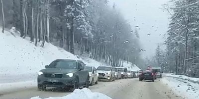 Uludağ yolunda yoğun araç trafiği!