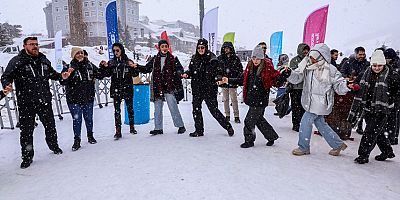 Uludağ zirvesinde 'Gençlik Buluşması'
