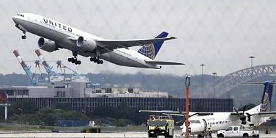 United Airlines yüzlerce kişiyi işten çıkaracak!
