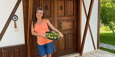 Ünlü Oyuncu Burcu Kara memleketi Bursa'ya gitti