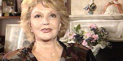 Usta oyuncu Nedret Güvenç hayatını kaybetti