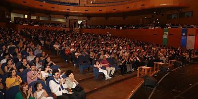 Usta Şair Nâzım Hikmet, ölümsüz eserleriyle anıldı