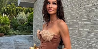 Yasemin Ergene'nin Cadılar Bayramı hazırlığı! Mezarlık eklerine yorum yağdı