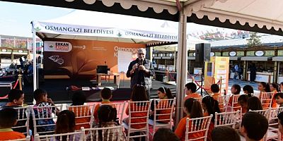 Yazarlar Okurlarıyla Osmangazi Kitap Fuarında Buluştu