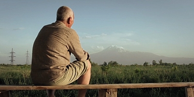 “Yerli Yurtsuz” Türkiye Prömiyerini Altın Portakal’da Yapacak