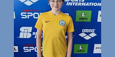  Yıldırımlı yüzücülere milli gurur