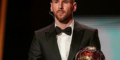 Yılın futbolcusu Messi