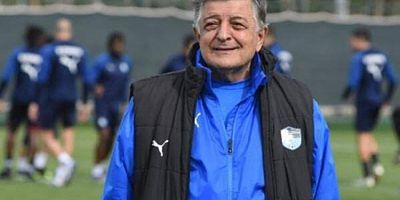 Yılmaz Vural tribünde Bursaspor'u izledi!