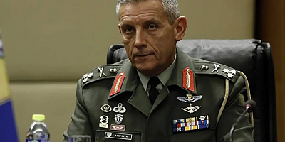 Yunanistan'ın eski Genelkurmay Başkanı haddini aştı! 