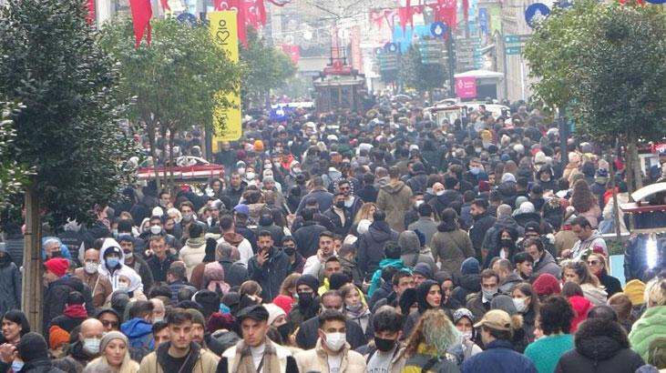 Taksim'de akılalmaz görüntü! Herkes akın etti