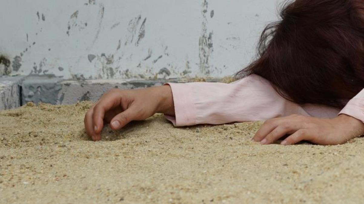 Tatil yaptığı otelin balkonundan düşen Rus turist öldü