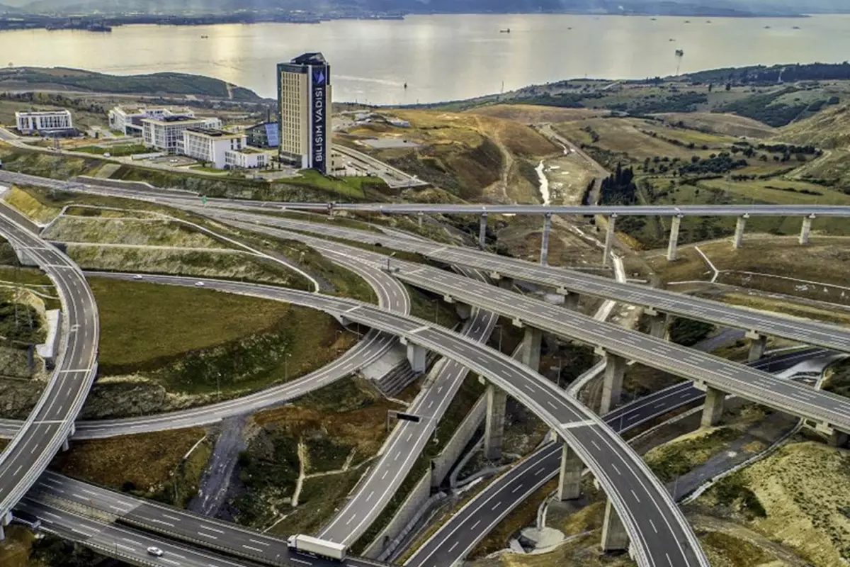 TEM ve Kuzey Marmara'da bu araçların geçişine yasak geliyor