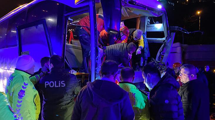 TEM'de otobüs kazası! Çok sayıda yaralı var