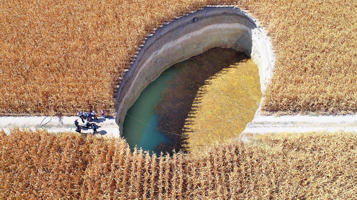 Topraktaki ‘kara delikler’ ürkütüyor