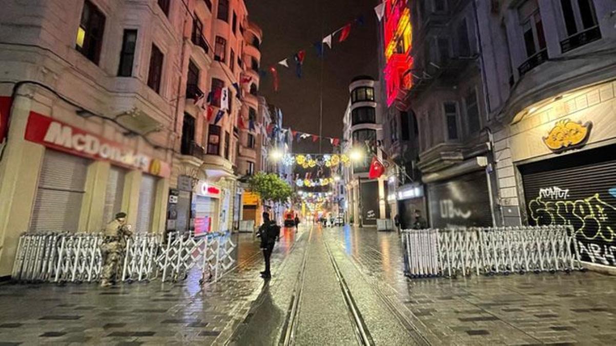 Tüm bankları kaldırdılar! Patlamadan dolayı kapatılan İstiklal Caddesi yaya ve araç trafiğine açıldı