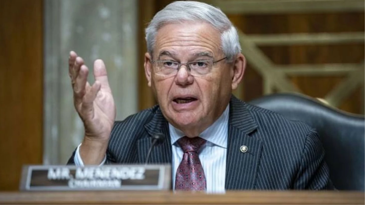 Türk düşmanı ABD'li senatör Bob Menendez ve eşi yolsuzlukla suçlandı