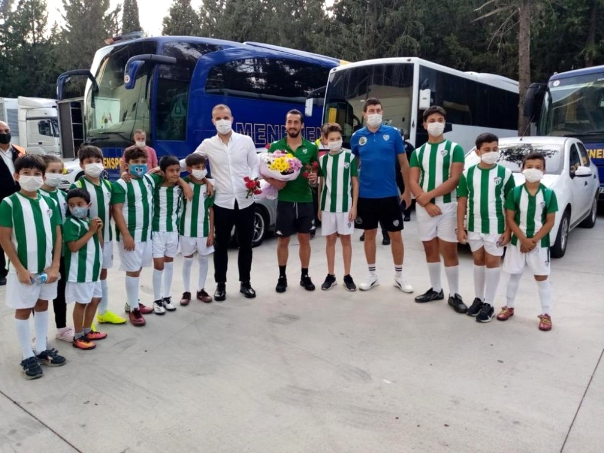 Türkiye'nin dört bir yanında çocuklar Bursaspor forması giyiyor