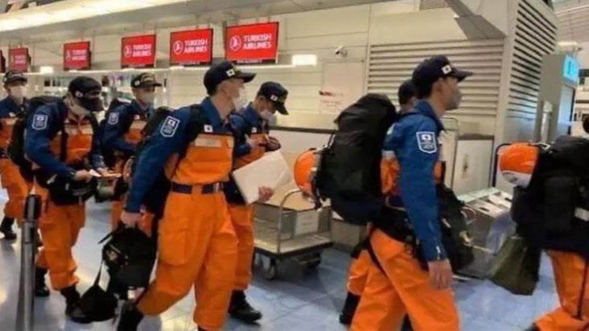 Uluslararası yardım talebi sonrasında Japon Afet Ekibi Türkiye'ye geldi