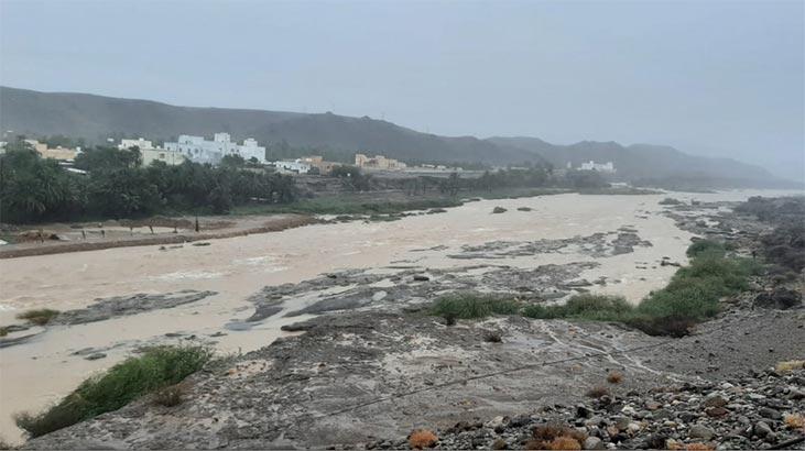 Umman'daki tropik kasırgada 3 kişi hayatını kaybetti