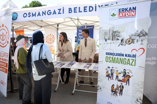 Üniversiteli gençlere Osmangazi’den sıcak karşılama