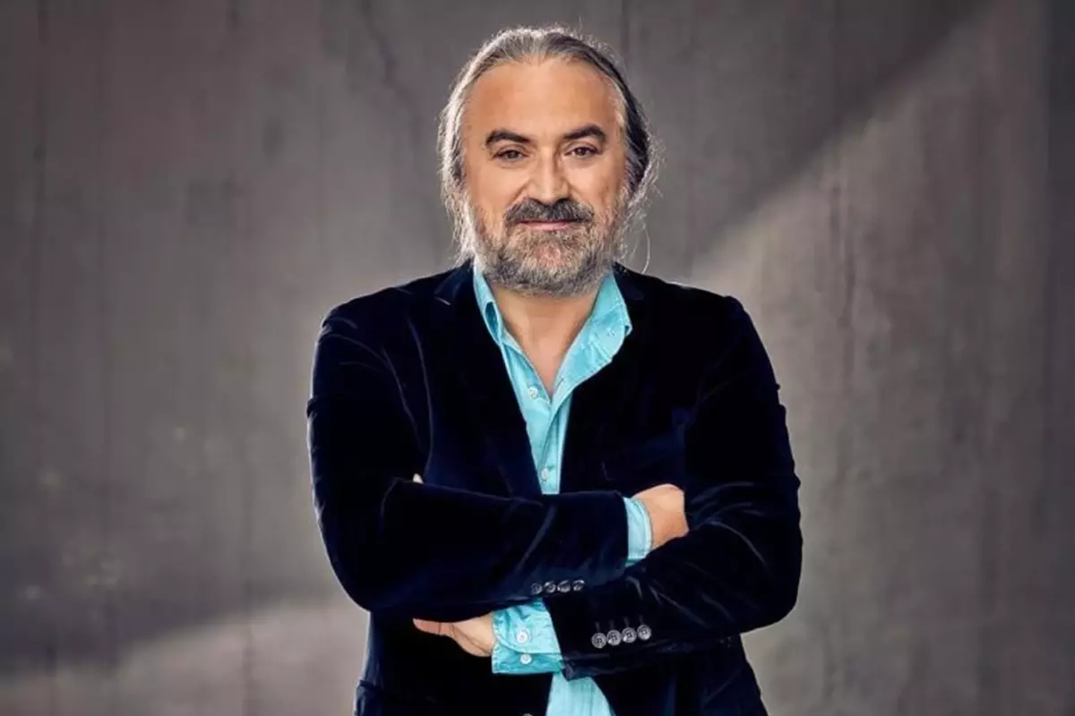 Ünlü sanatçı Volkan Konak, hayatını kaybetti